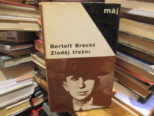 Zav��t okno